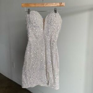 Elegant Lavender Mini Dress